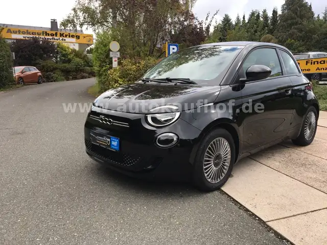 Fiat 500e view 7