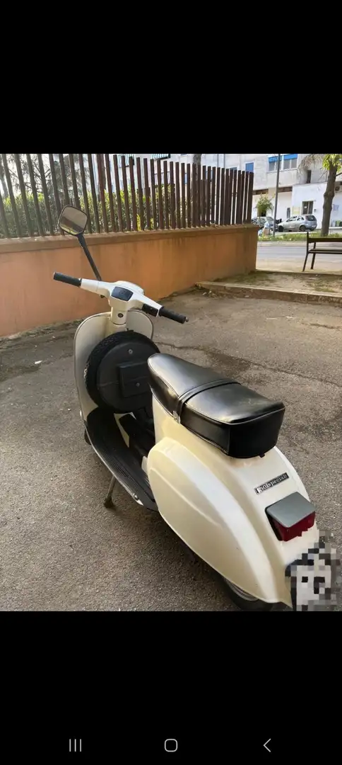 Vespa 50 vendo vespa 50 Blanco - 1