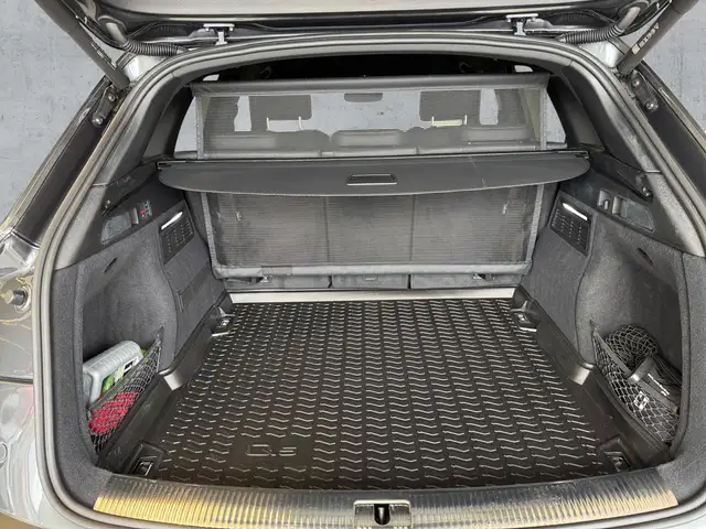 Audi Q5 view 14