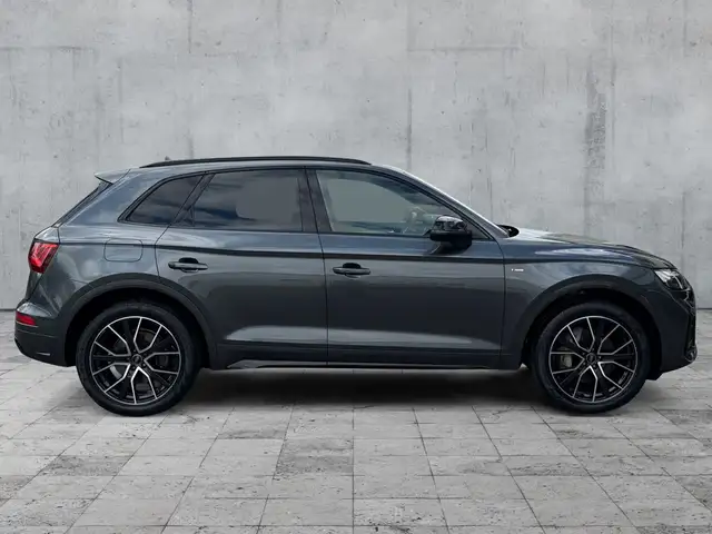 Audi Q5 view 7