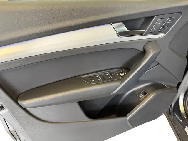 Audi Q5 view 15