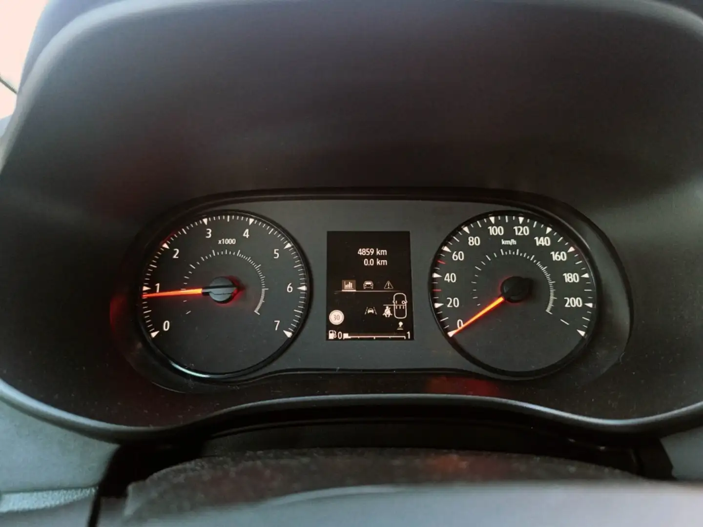 Dacia Sandero STEPWAY EXTREME GO 74KW (100CV) ECO-G -SS Gris - 2