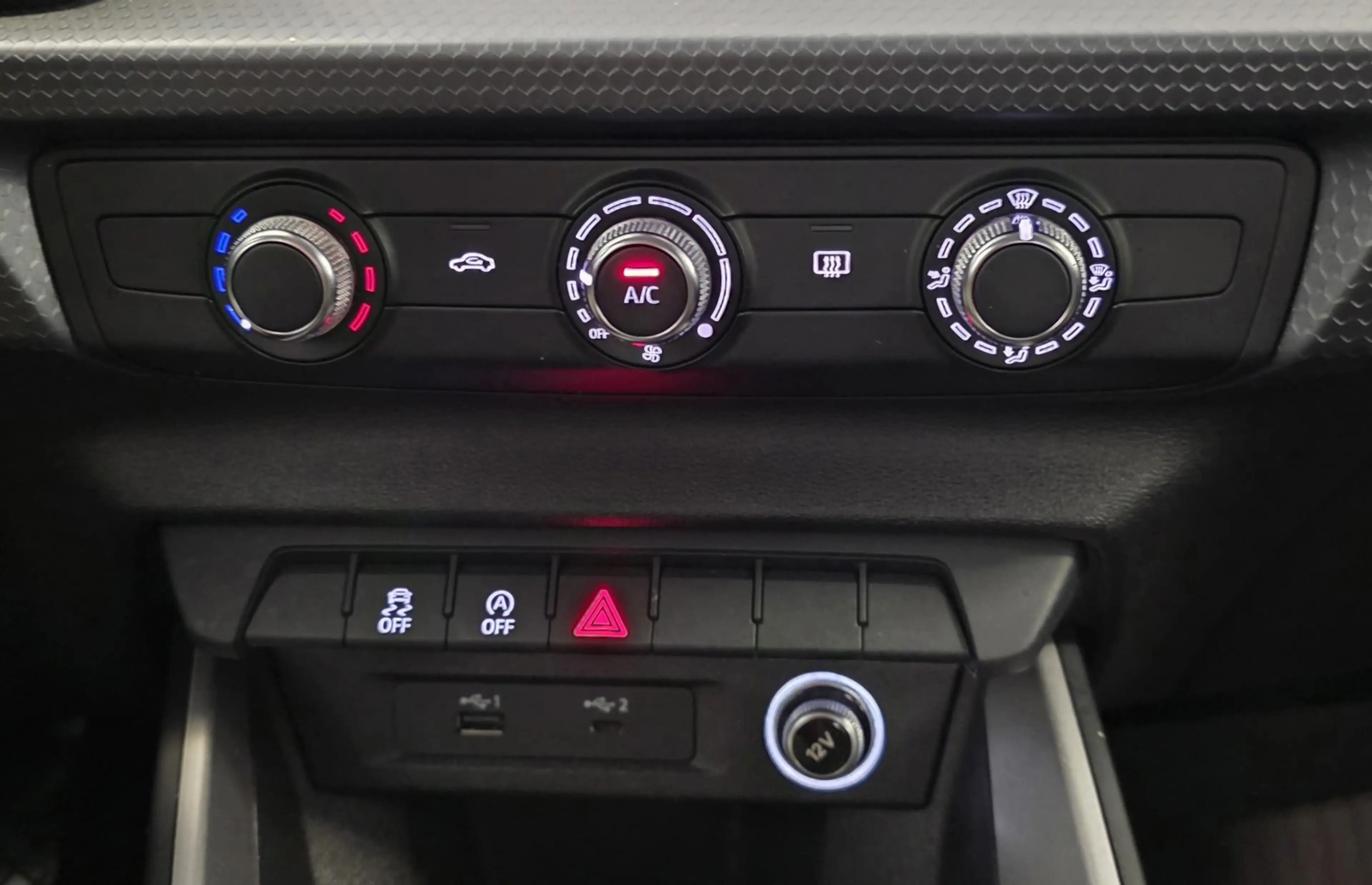 Audi A1 Sportback 25 TFSI Pro Line Virtual cockpit 2e Eige — photo 19