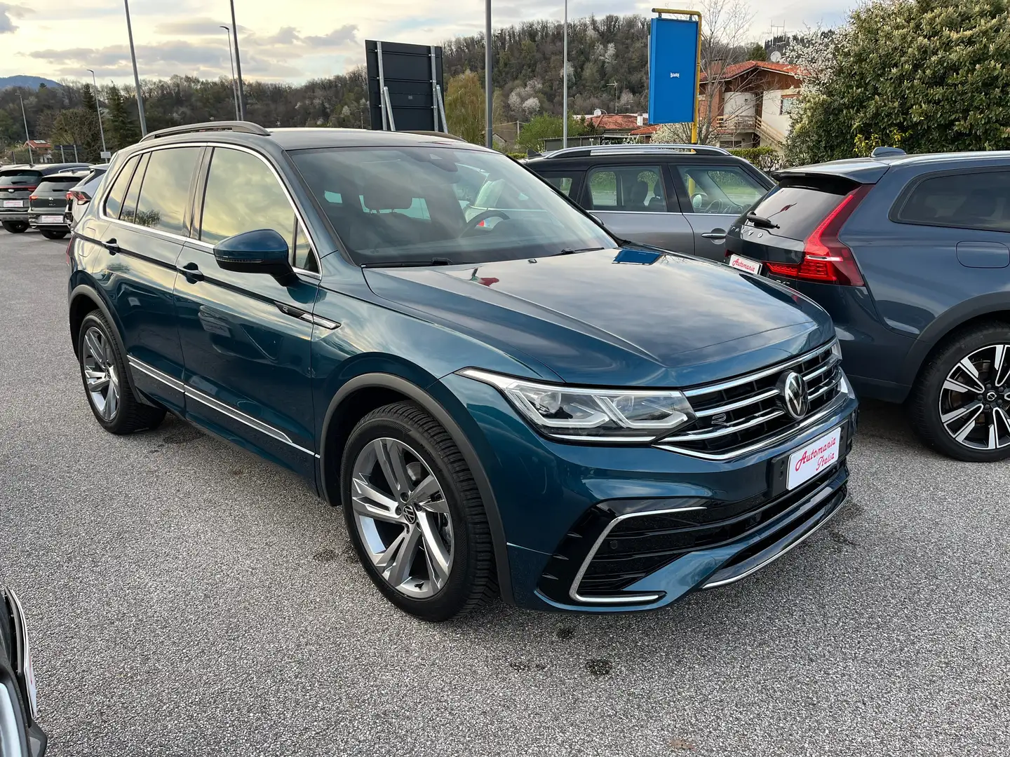 Volkswagen Tiguan Tiguan 2.0 tdi R-Line 150cv dsg Verde - 1