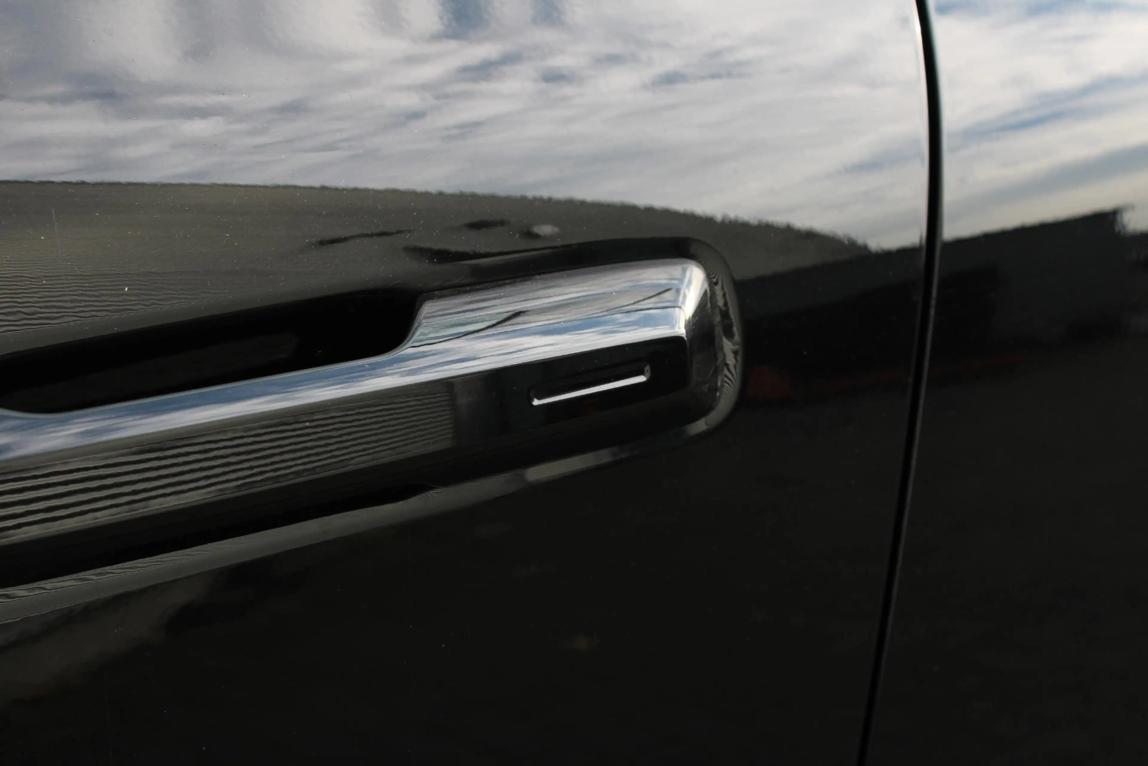 Volvo EX30 Cross Country P5 Long Range Plus Europa 69 kWh | E — photo 9
