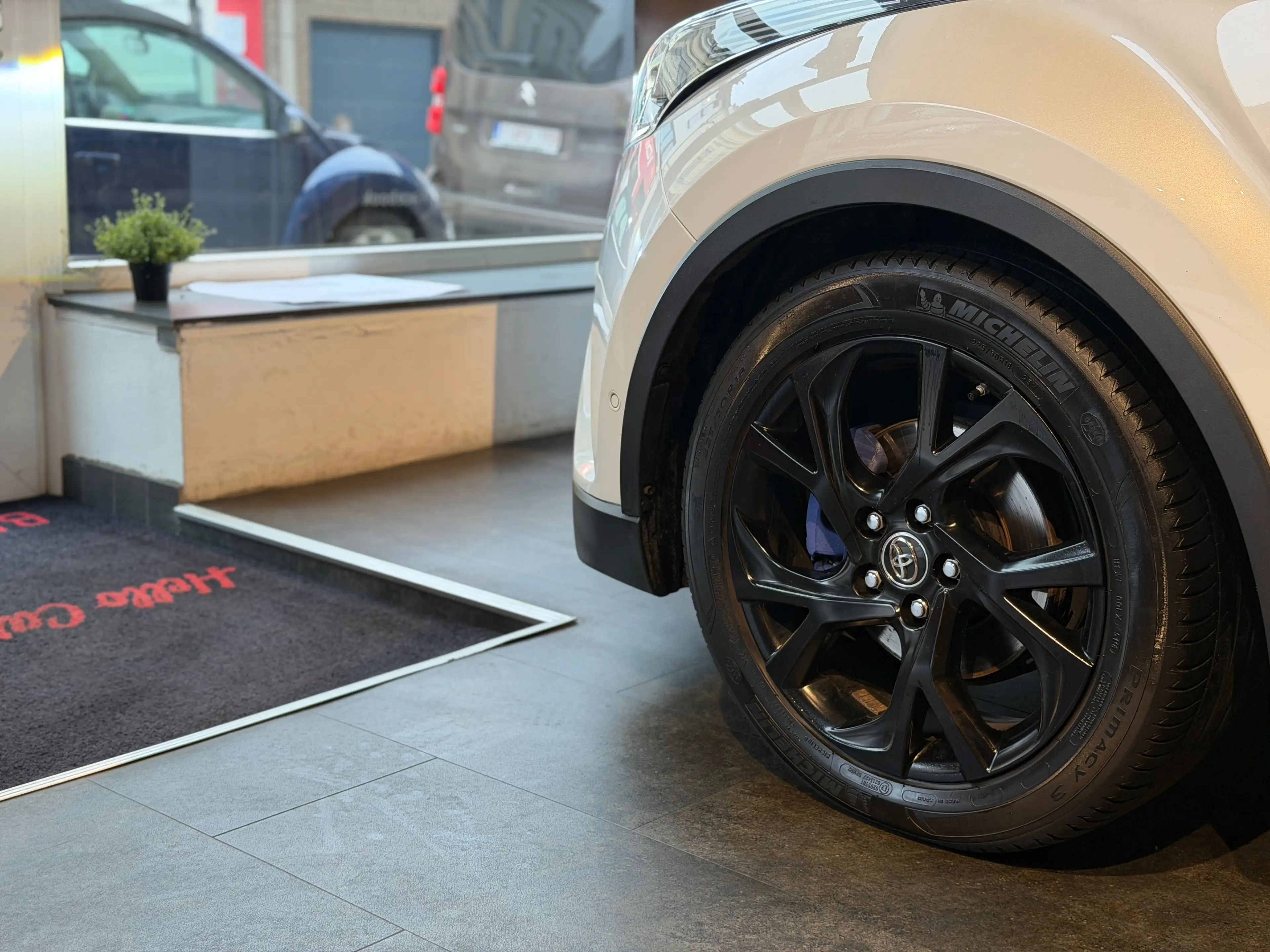 Toyota C-HR Hybrid 1.8i VVT-* BOITE AUTO * CAMERA * SIEGES CHAUFFANTS * GARANTIE TOYOTA — photo 10