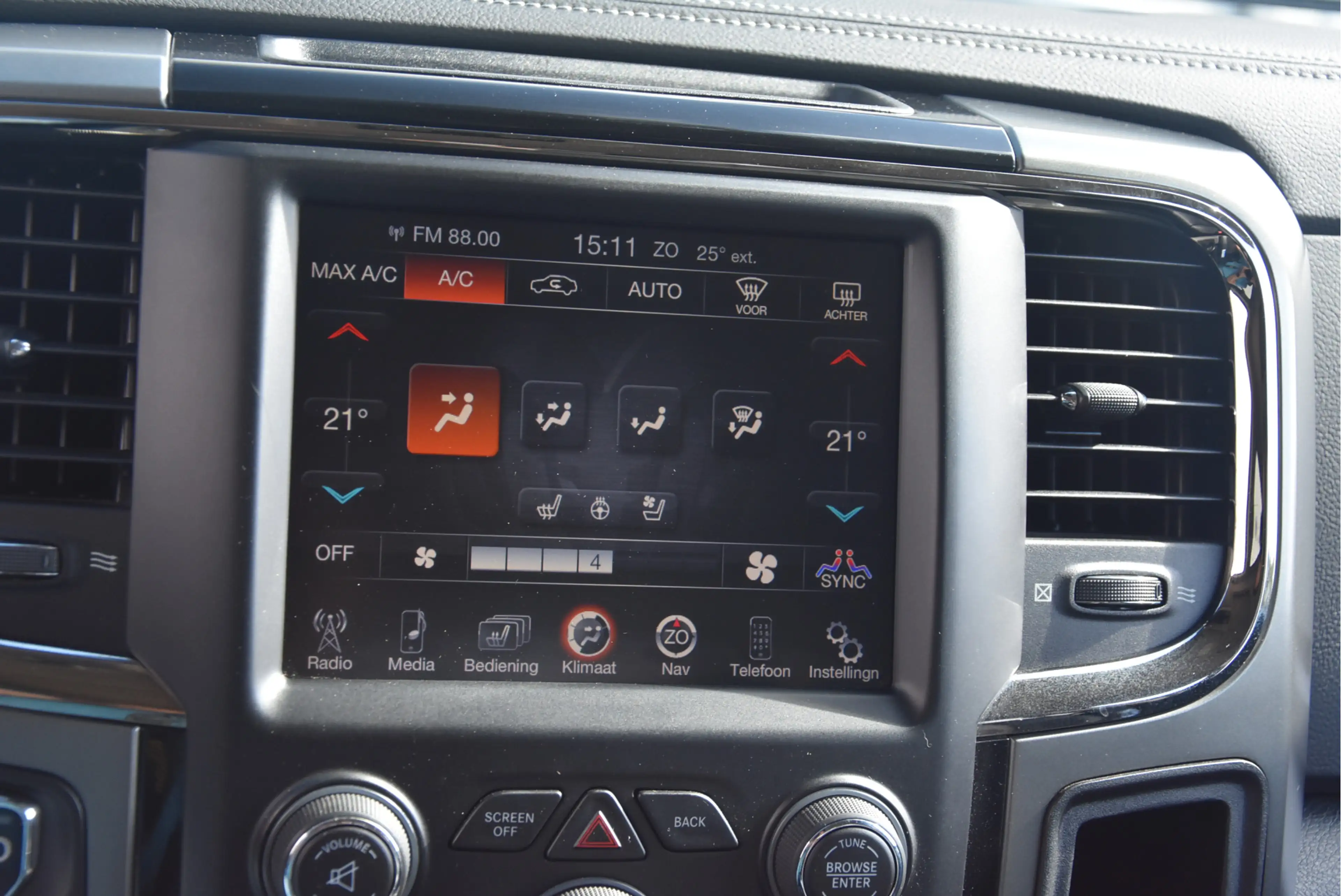 Dodge RAM 1500 5.7 V8 4x4 Crew Cab Sport | Lucht | 2e eigena — photo 8