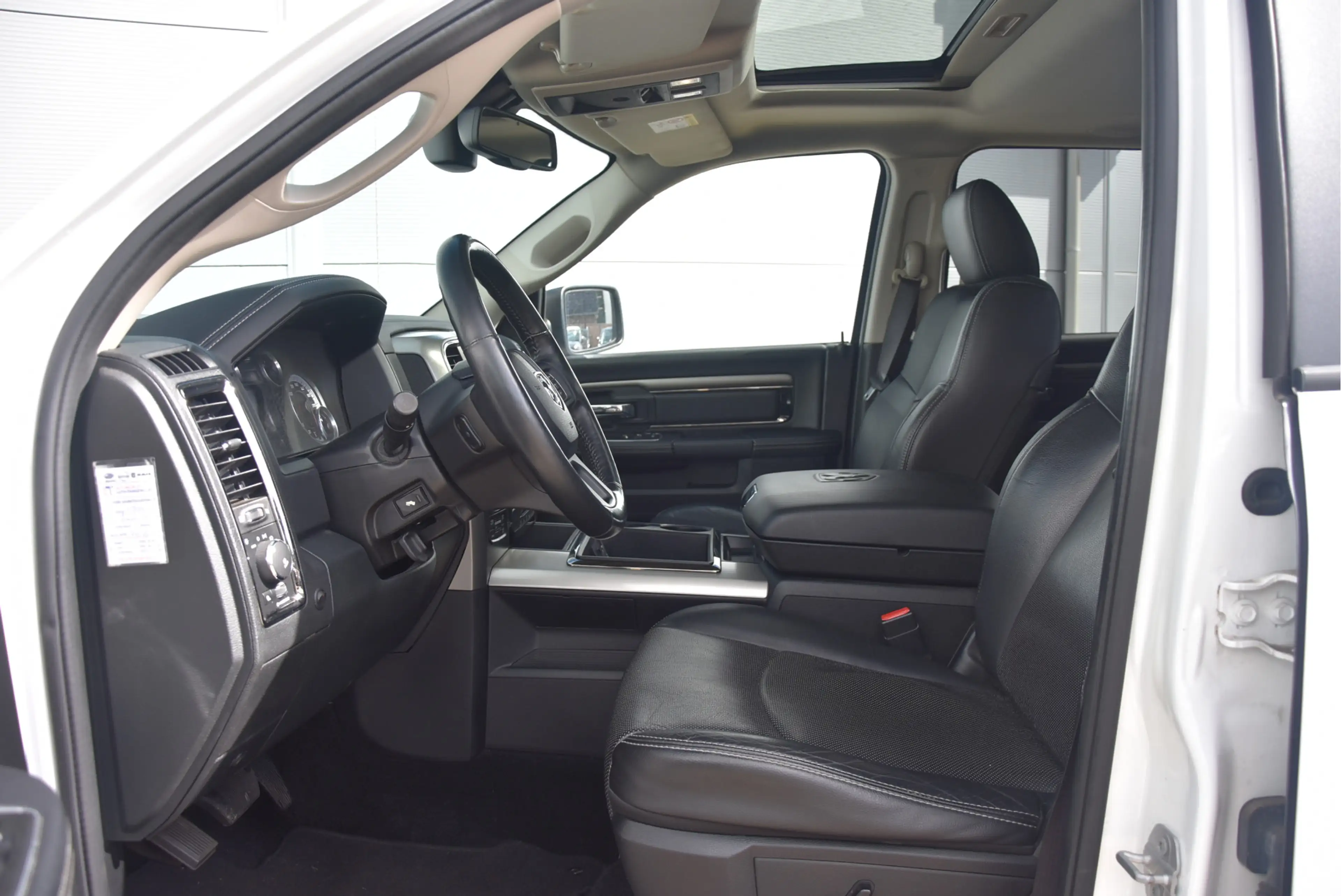 Dodge RAM 1500 5.7 V8 4x4 Crew Cab Sport | Lucht | 2e eigena — photo 16