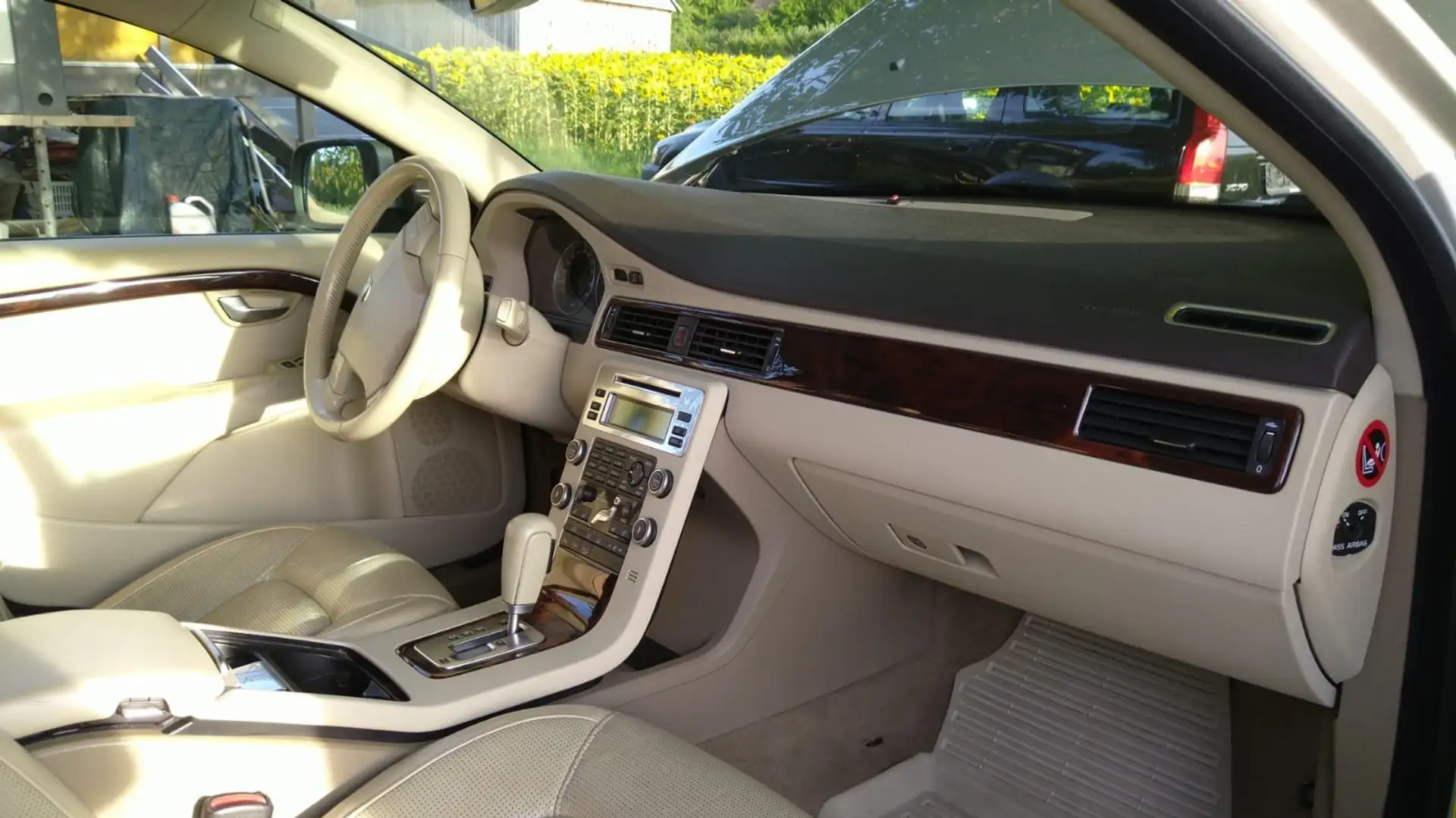 Volvo XC70 3,2 Summum AWD Geartronic Aut. - 2