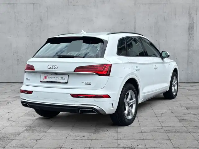 Audi Q5 view 6