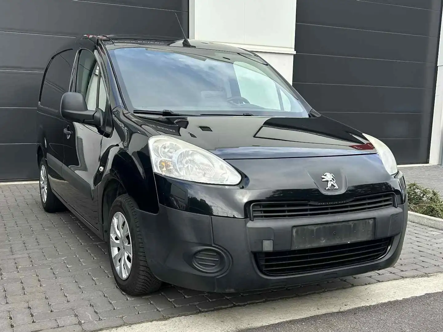 Peugeot Partner Partner 1.6 HDi 90 L2 FAP Komfort City Worker Negro - 1