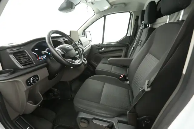 Ford Transit Custom view 21