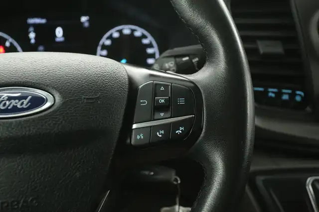 Ford Transit Custom view 15