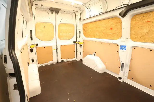 Ford Transit Custom view 23