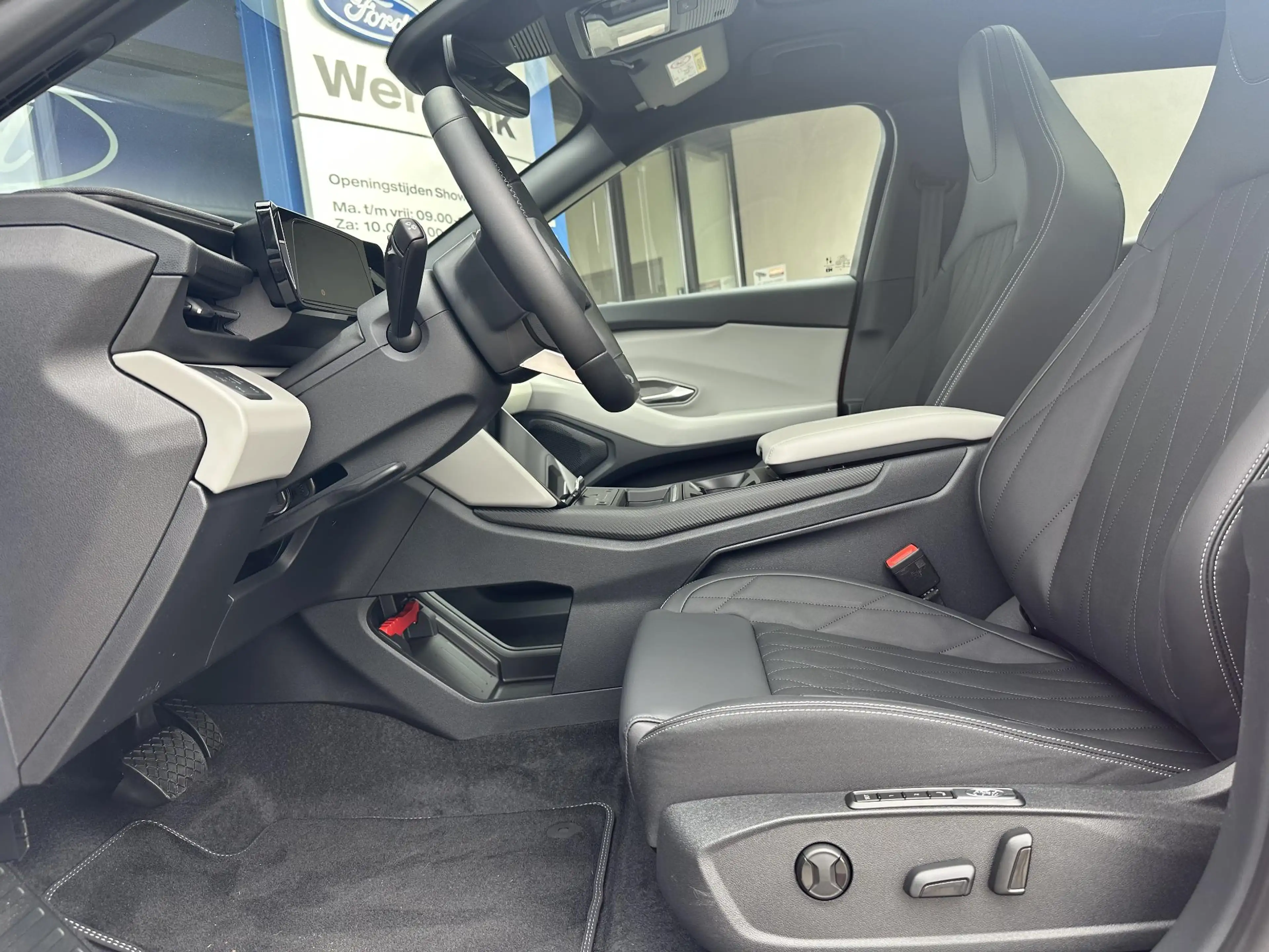 Ford Explorer Premium Extended Range RWD 77 kWh €3.500,- VOORDEE — photo 13