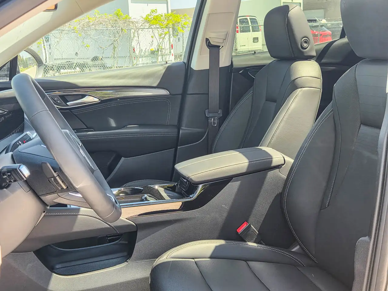 Buick Envision снимка Buick Envision