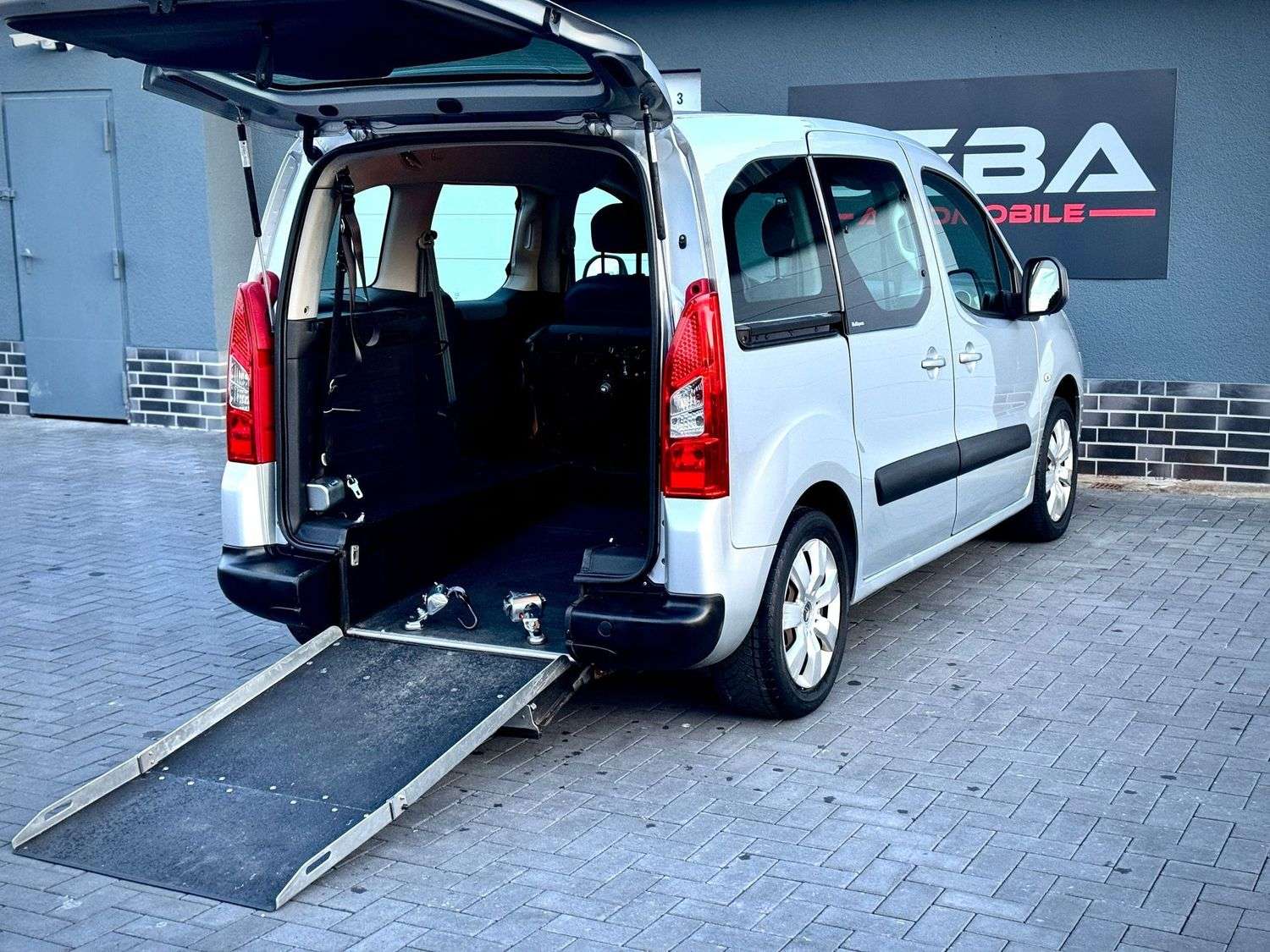 Second hand Citroen Berlingo 1.6 van