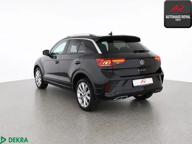 Volkswagen T-Roc view 3