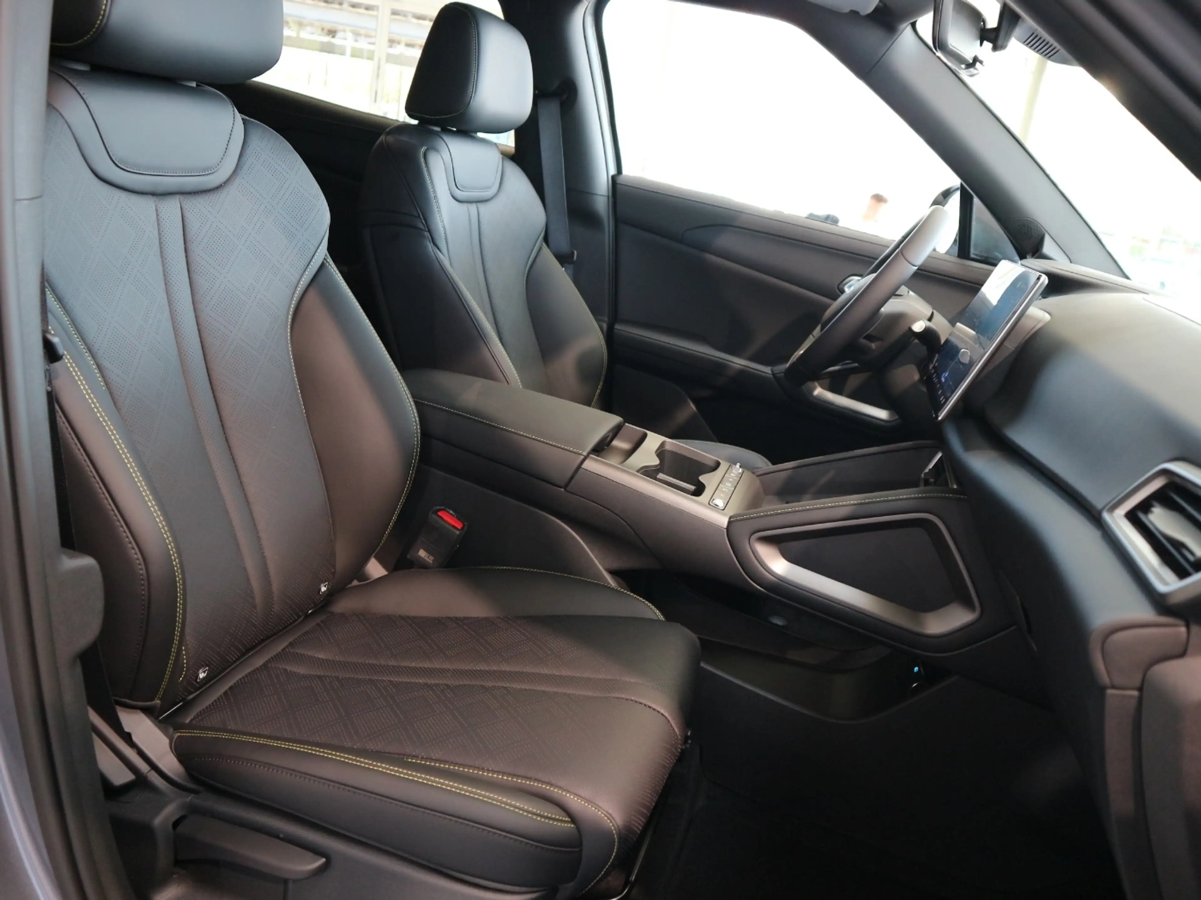 BYD Atto 2 DM-i Boost 360° LED Navi Pano SHZ Assist — photo 22