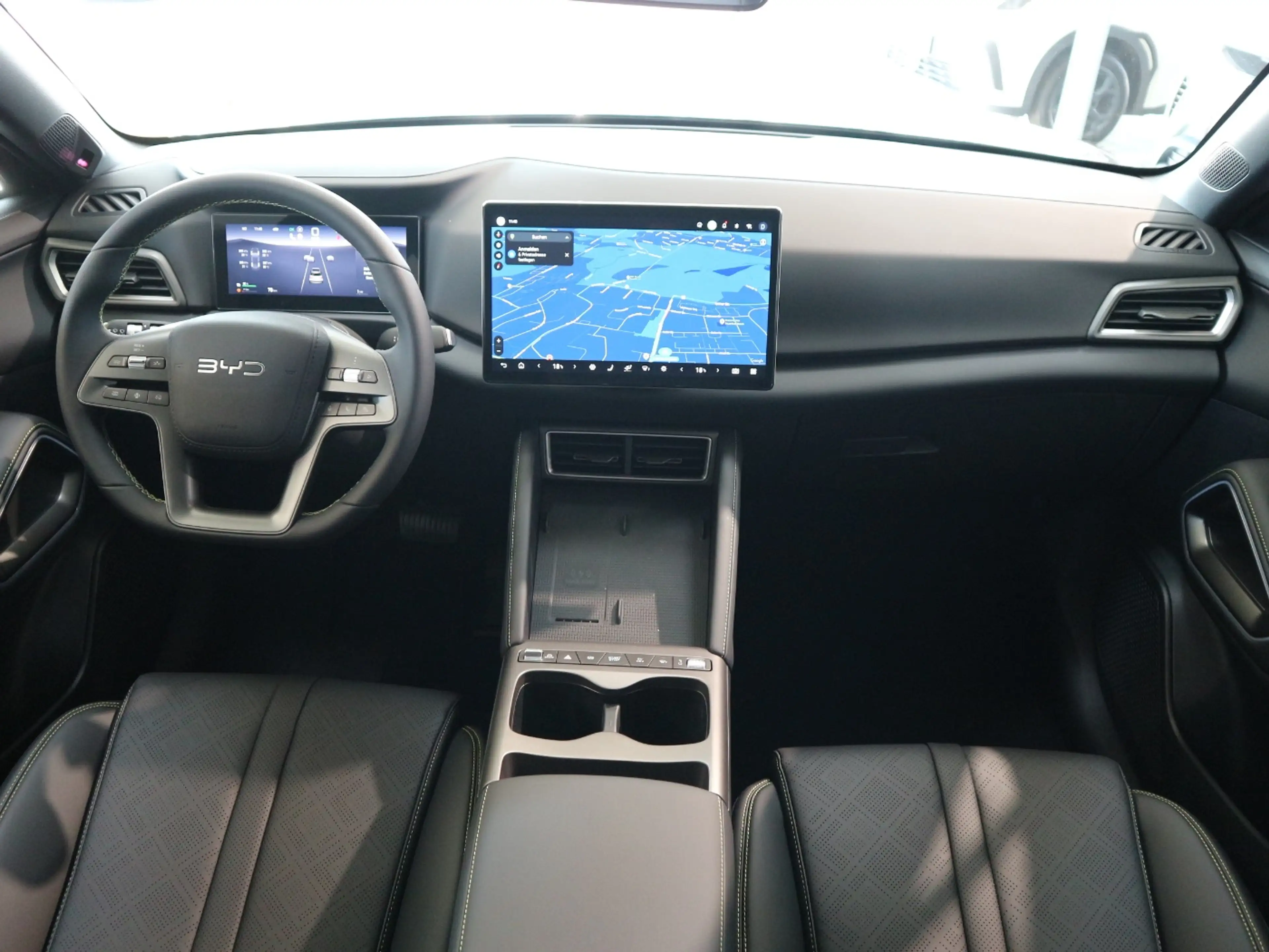 BYD Atto 2 DM-i Boost 360° LED Navi Pano SHZ Assist — photo 18