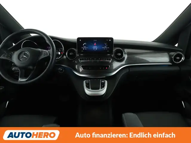 Mercedes-Benz V-Class view 12