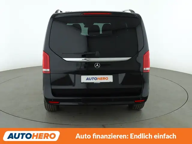 Mercedes-Benz V-Class view 5