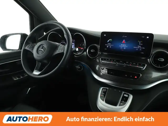 Mercedes-Benz V-Class view 13