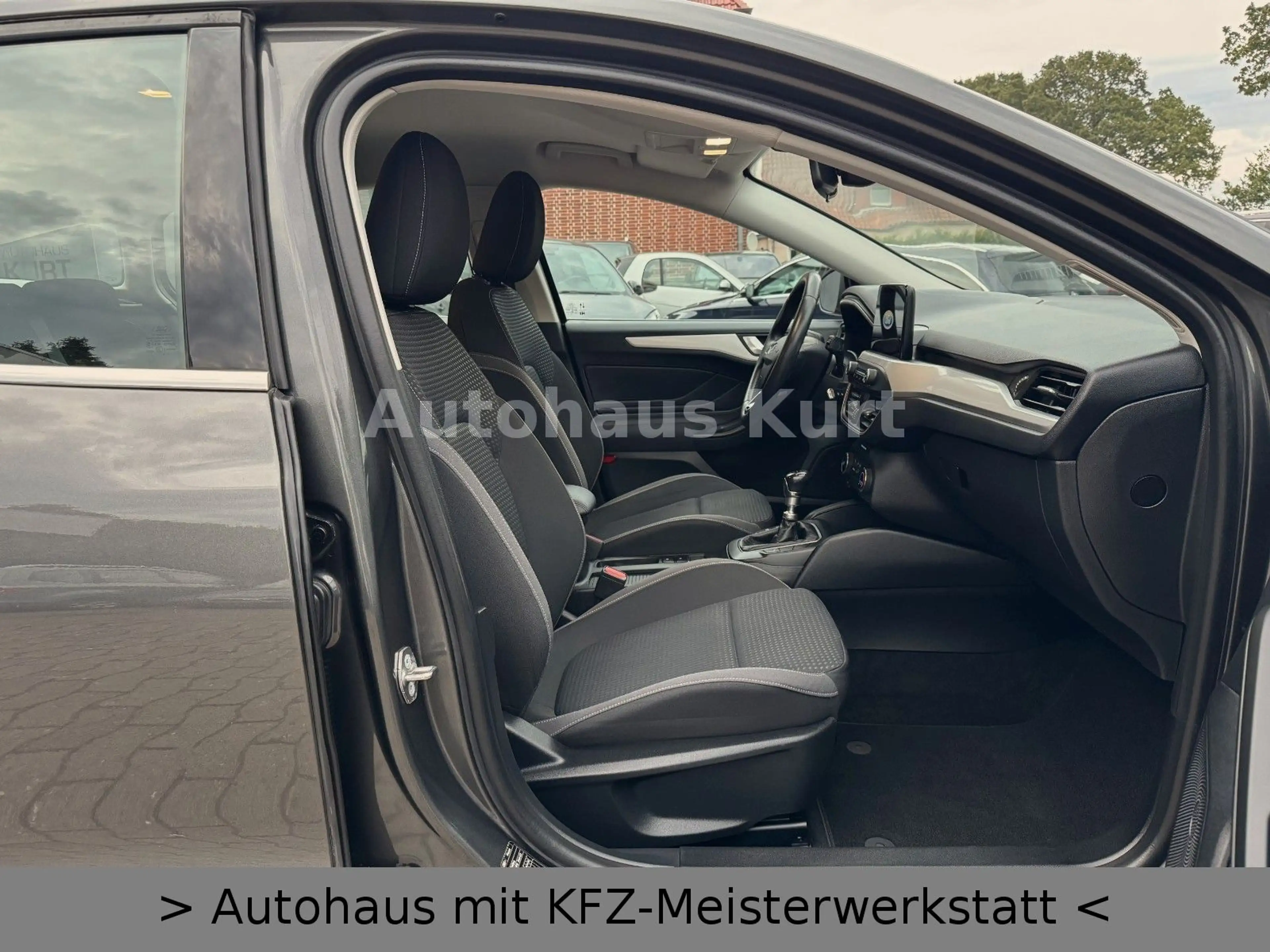 Ford Focus 1.5 TDCi Turnier Cool & Connect|SPUR|NAVI| — photo 13
