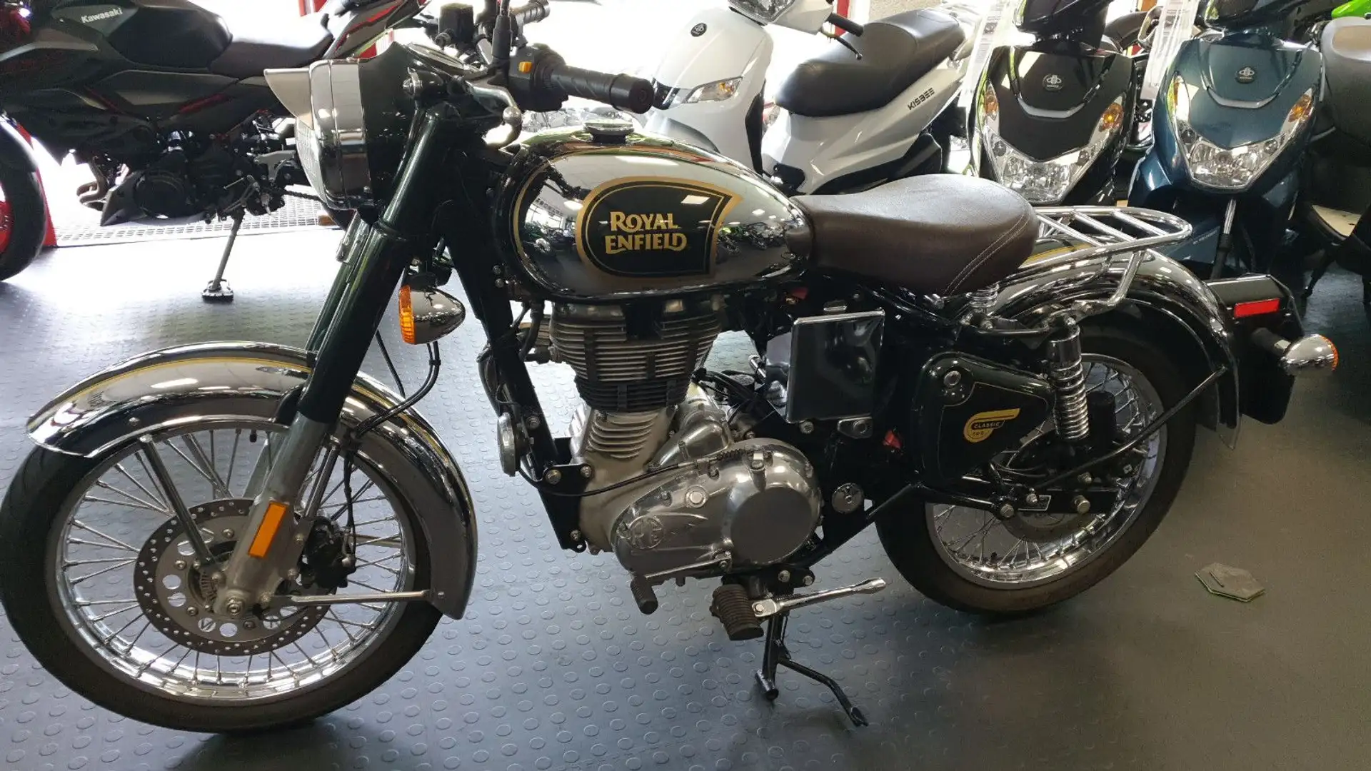 Royal Enfield Classic 500 Argent - 1