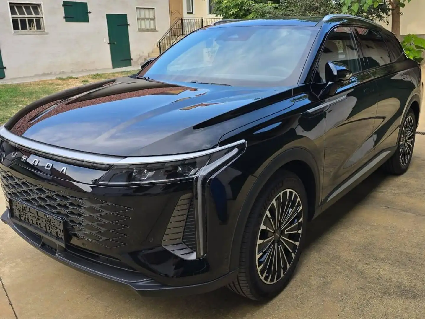 Omoda 9 1.5 PHEV Premium Line *sofort verfügbar* Schwarz - 1