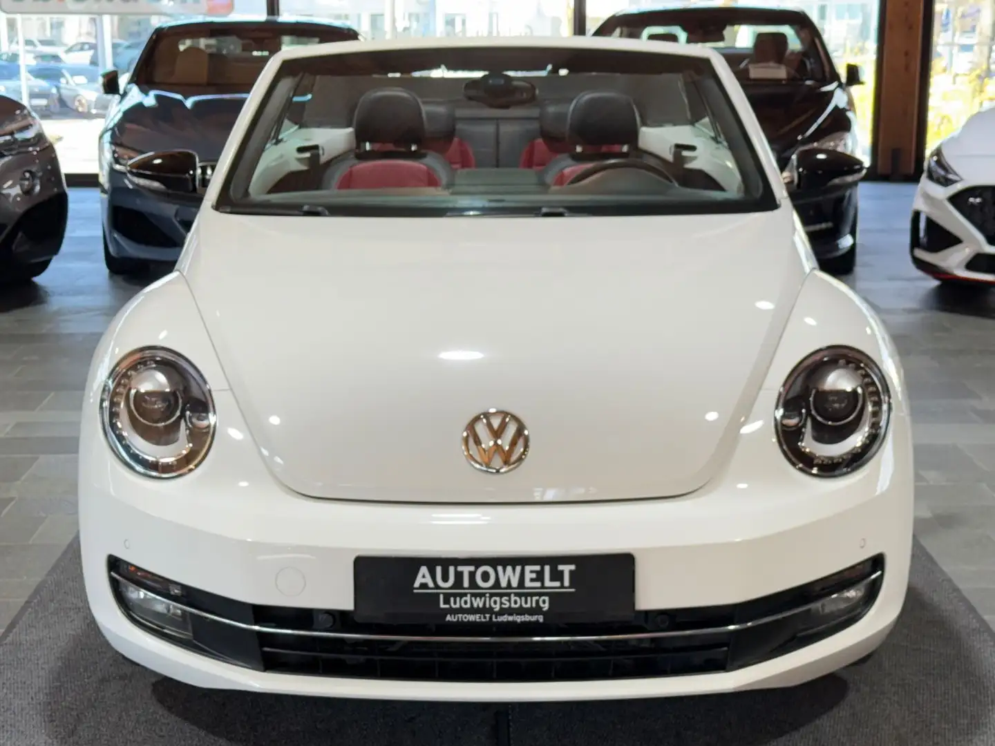Volkswagen New Beetle Cabriolet 60´s Sport DSG Bílá - 2
