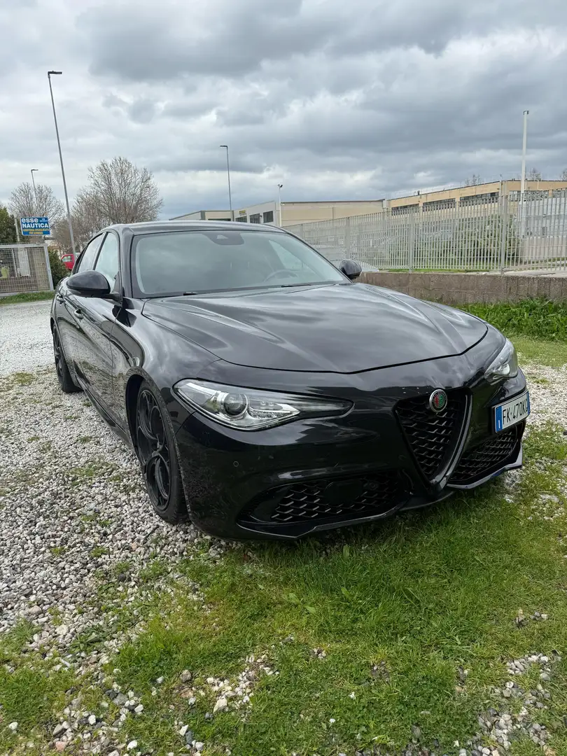 Alfa Romeo Giulia Negro - 1