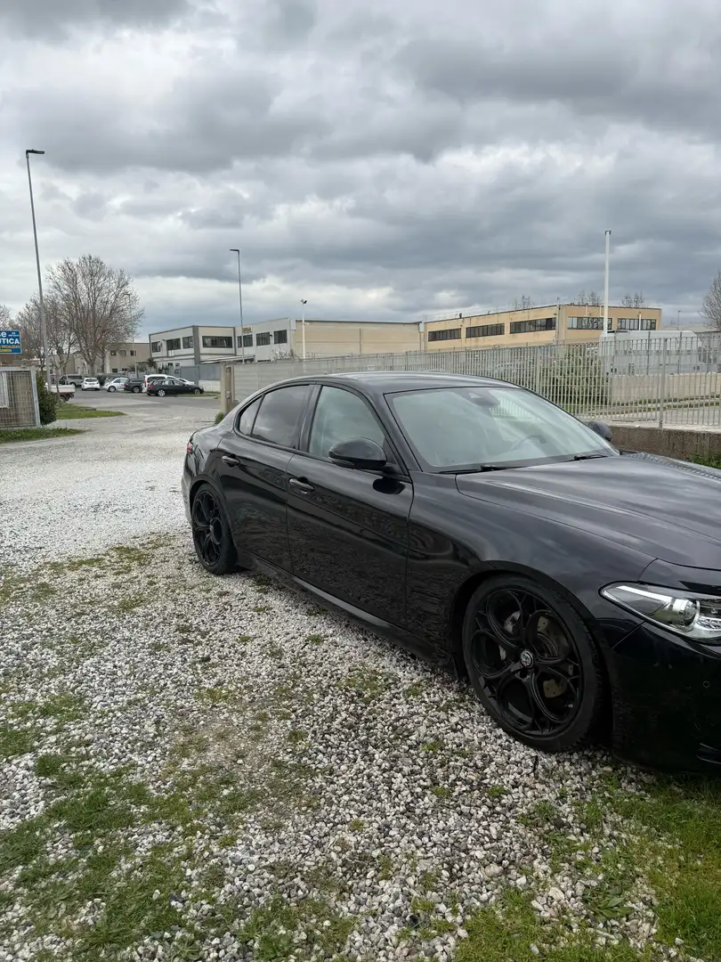 Alfa Romeo Giulia Negro - 2