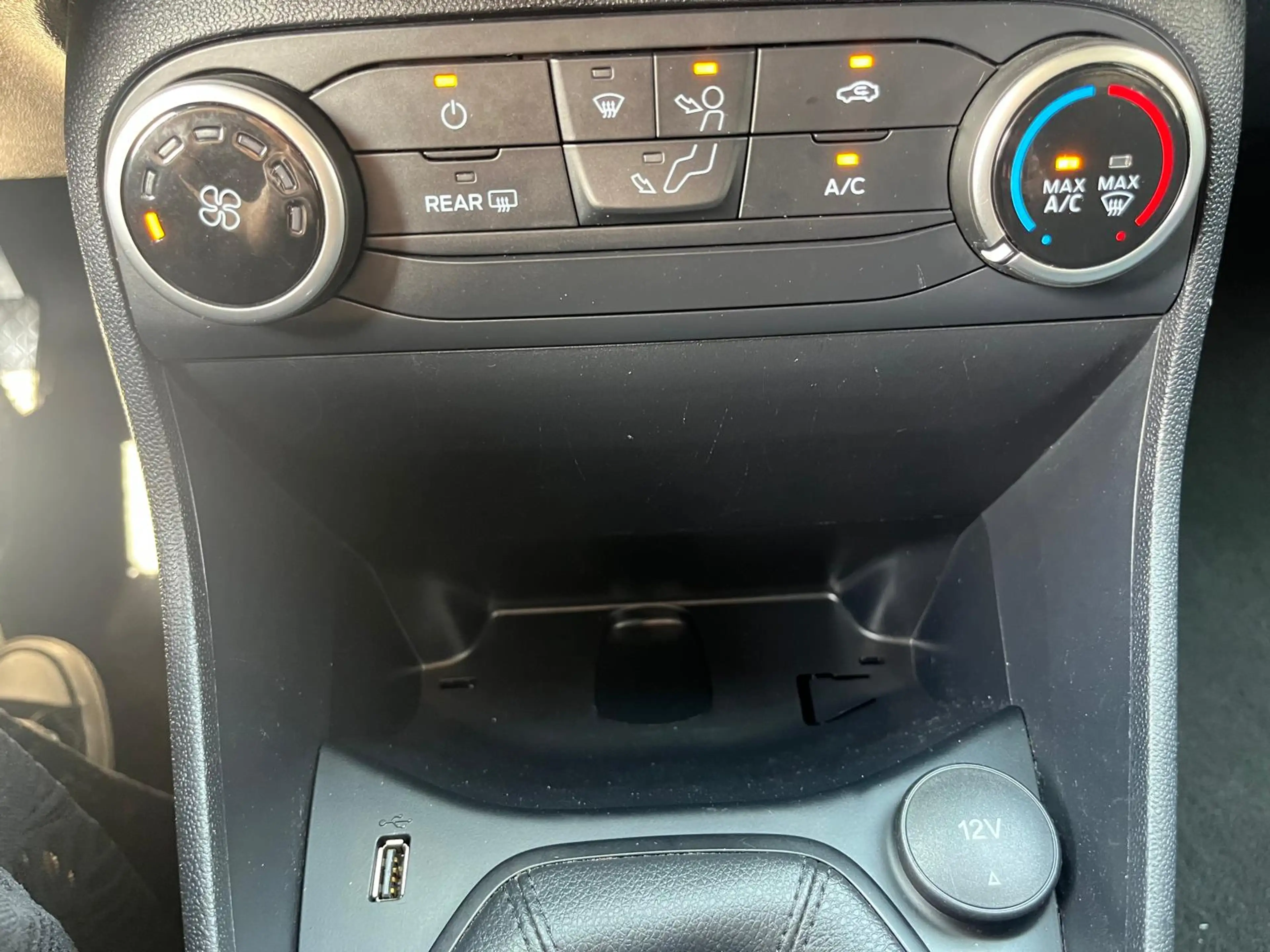 Ford Fiesta 1.0 EcoBoost Connected App-Connect — photo 4