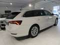 Skoda Octavia Combi (NX5) First Edition Weiß - thumbnail 5