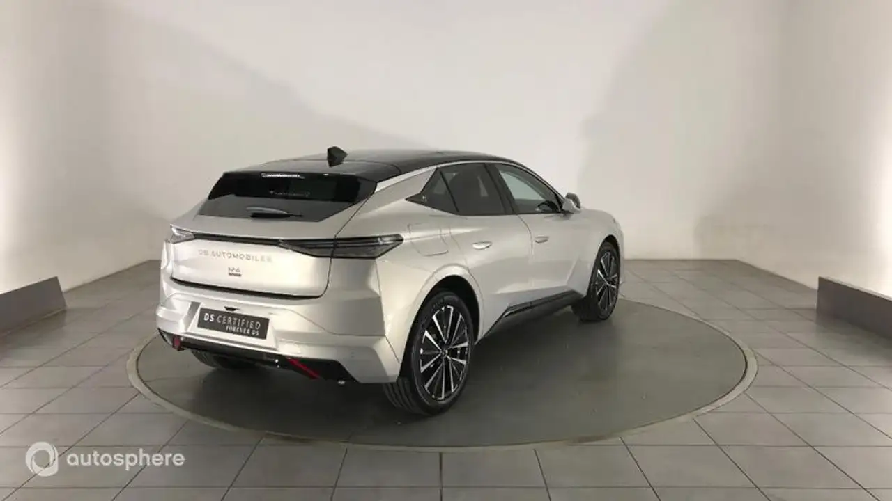 DS Automobiles N°4 2025