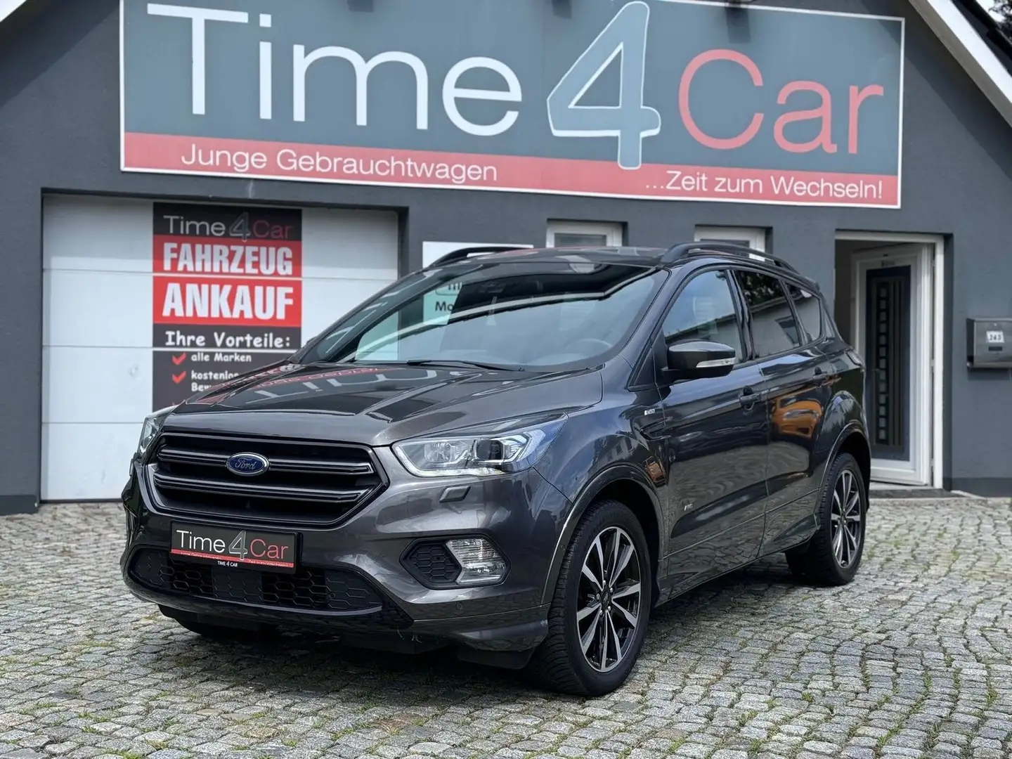 Ford Kuga 2.0 ST-Line Pano Leder Kamera AHK CarPlay 4 Gris - 1