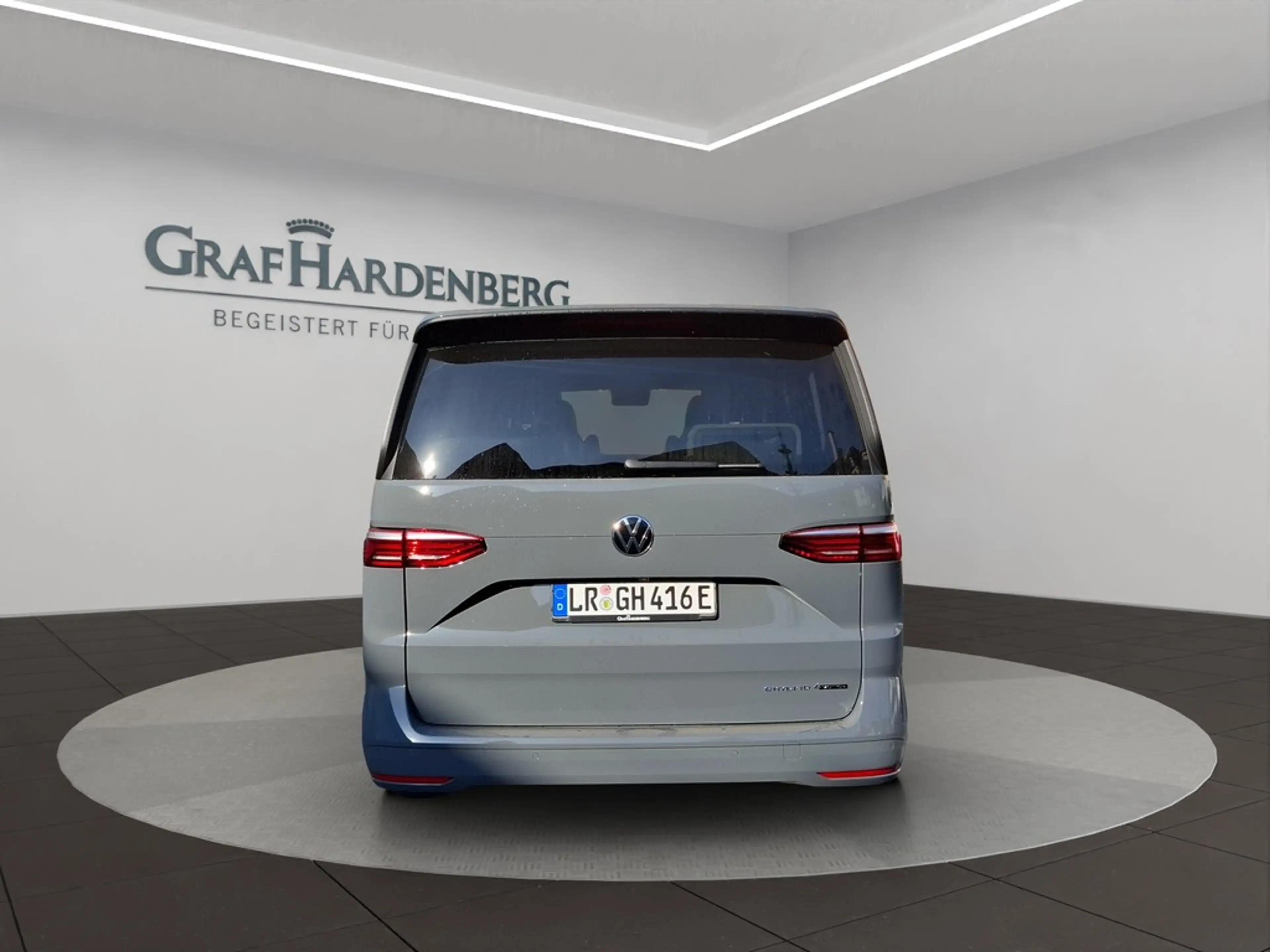 Volkswagen LT Multivan 1,5 eHybrid OPF 4MOTION DSG LÜ Life Goal — photo 5