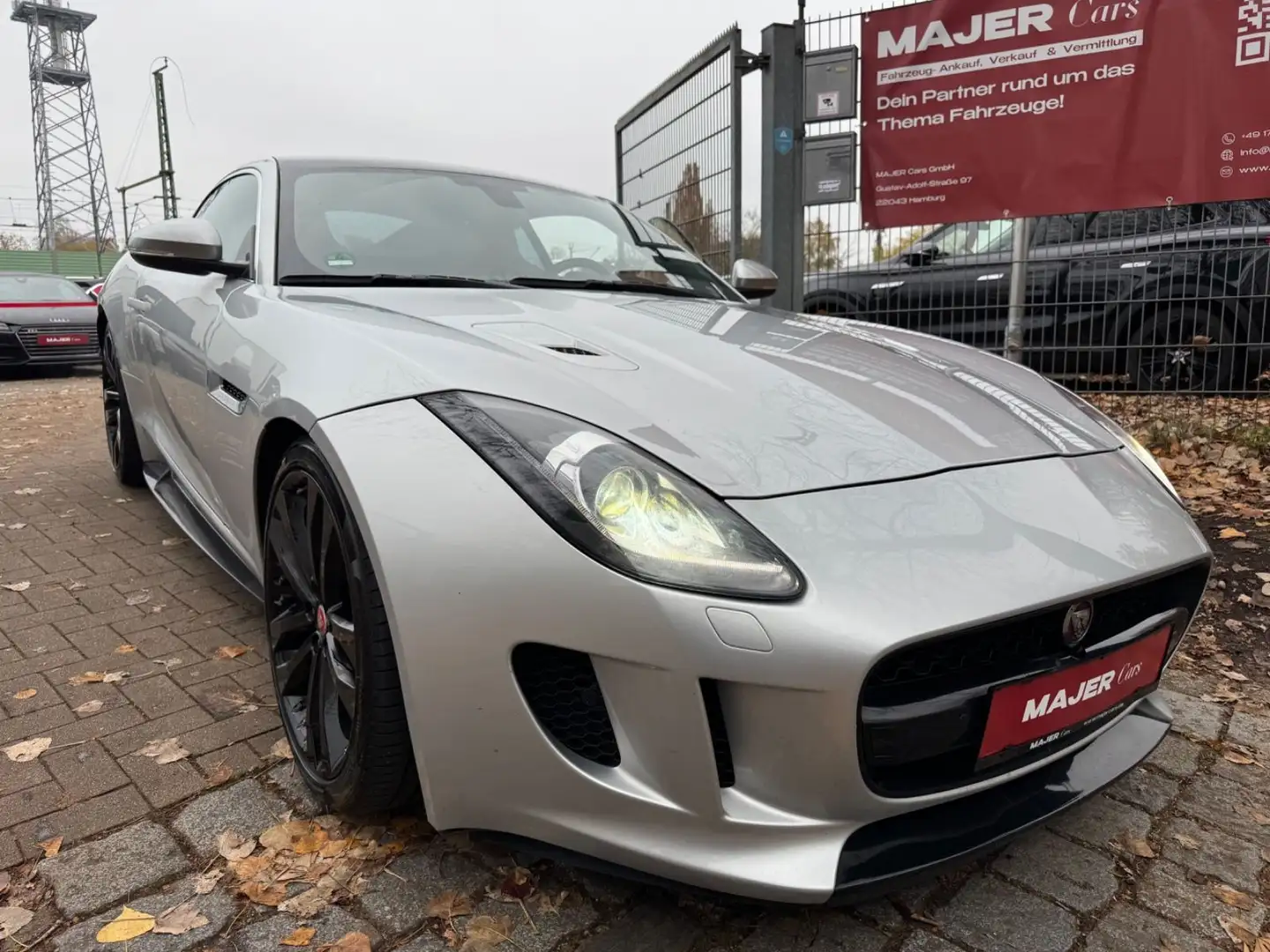 Jaguar F-Type *PANO*CAM*XENON*MEMORY*LEDER Silber - 1