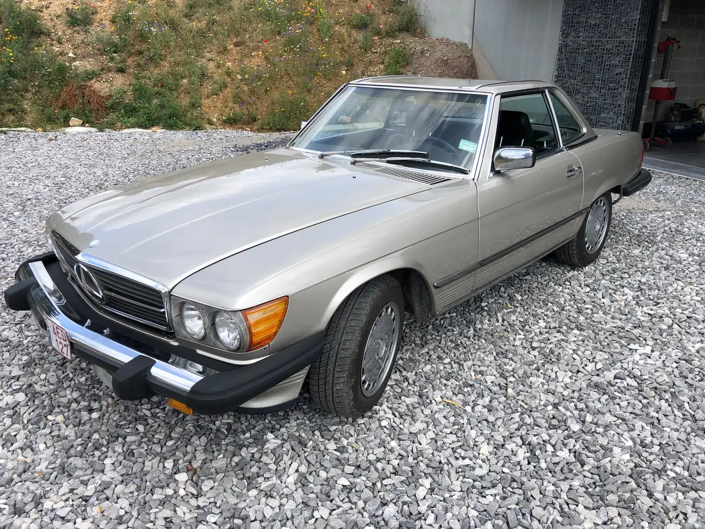 Mercedes-Benz SL 560 - 2