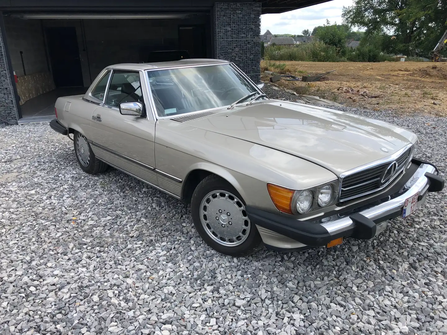 Mercedes-Benz SL 560 - 2