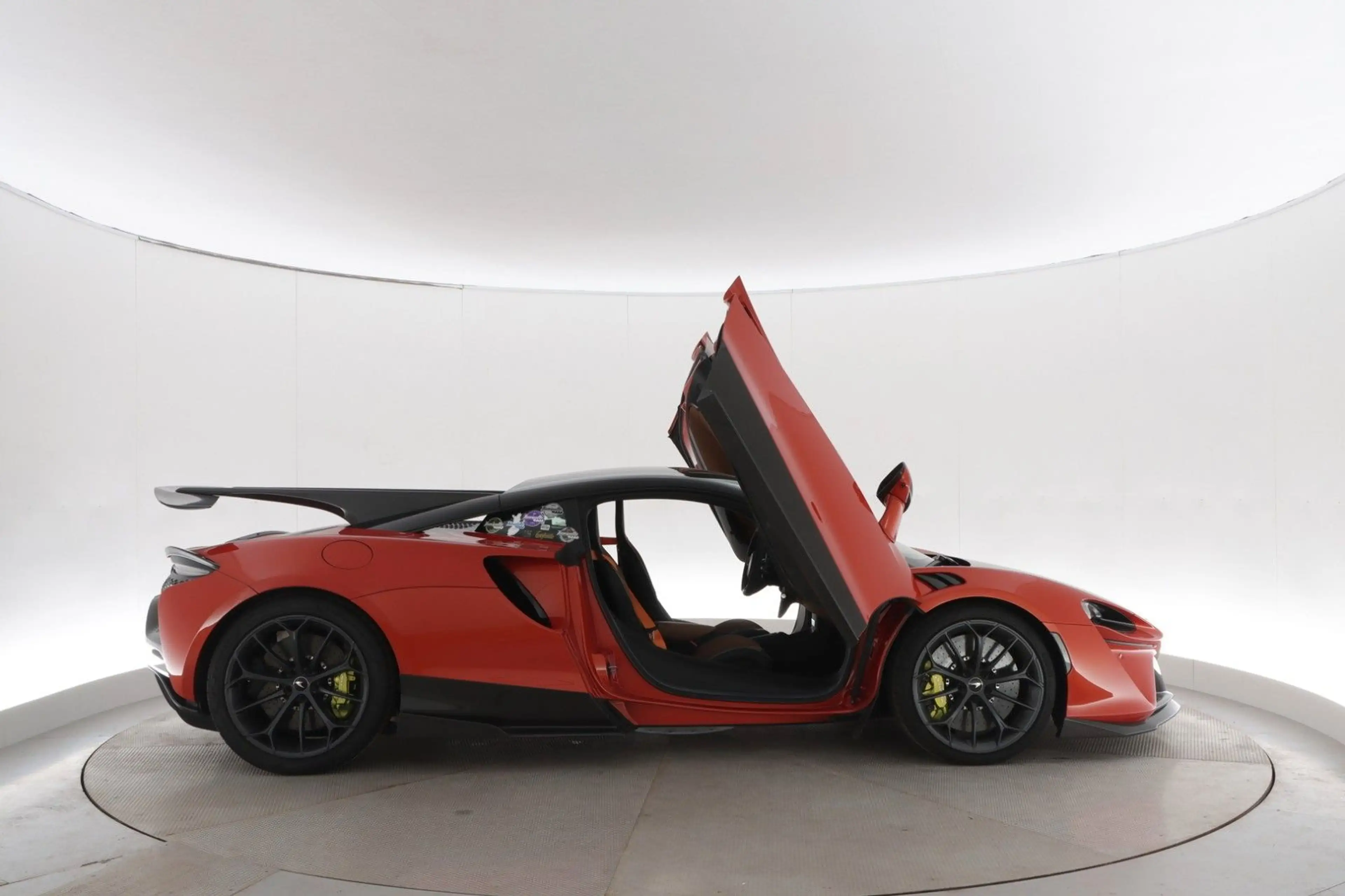 McLaren Artura Novitec Carbon 700Hp — photo 15