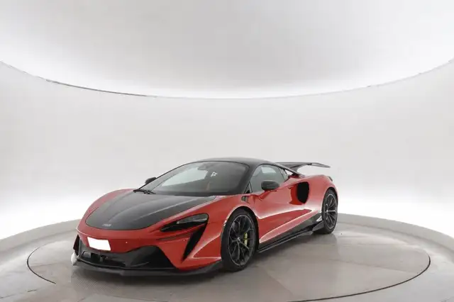 McLaren Novitec Carbon 700Hp