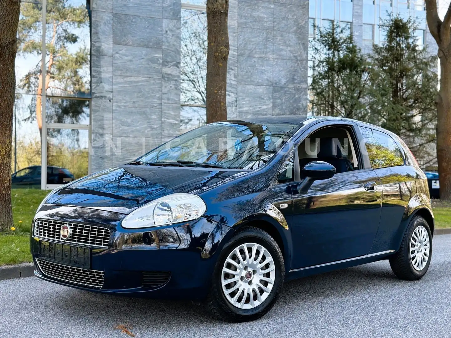 Fiat Punto 1.4 8V Dynamic*AUTOMATIK*AHK*KLIMA* Bleu - 2