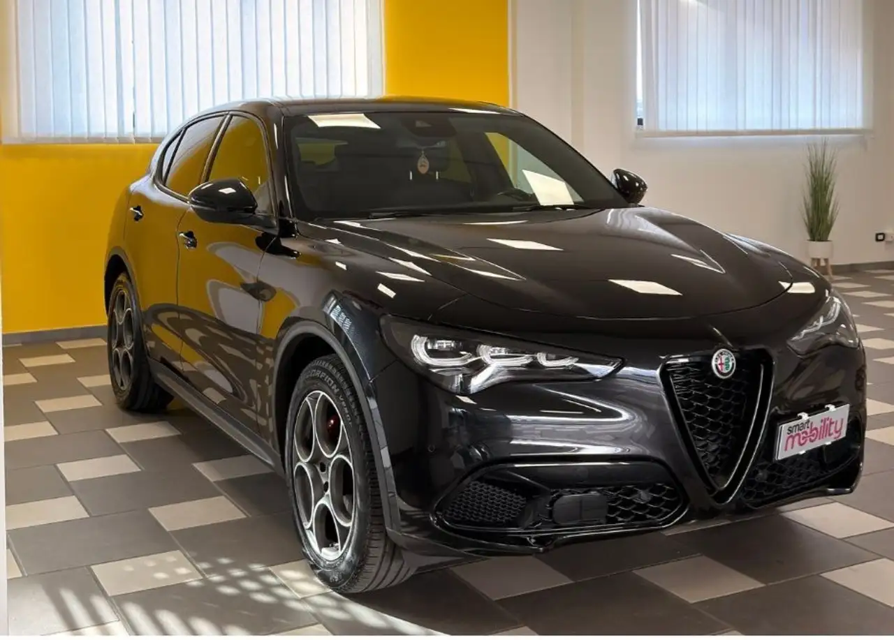 Alfa Romeo Stelvio 2023