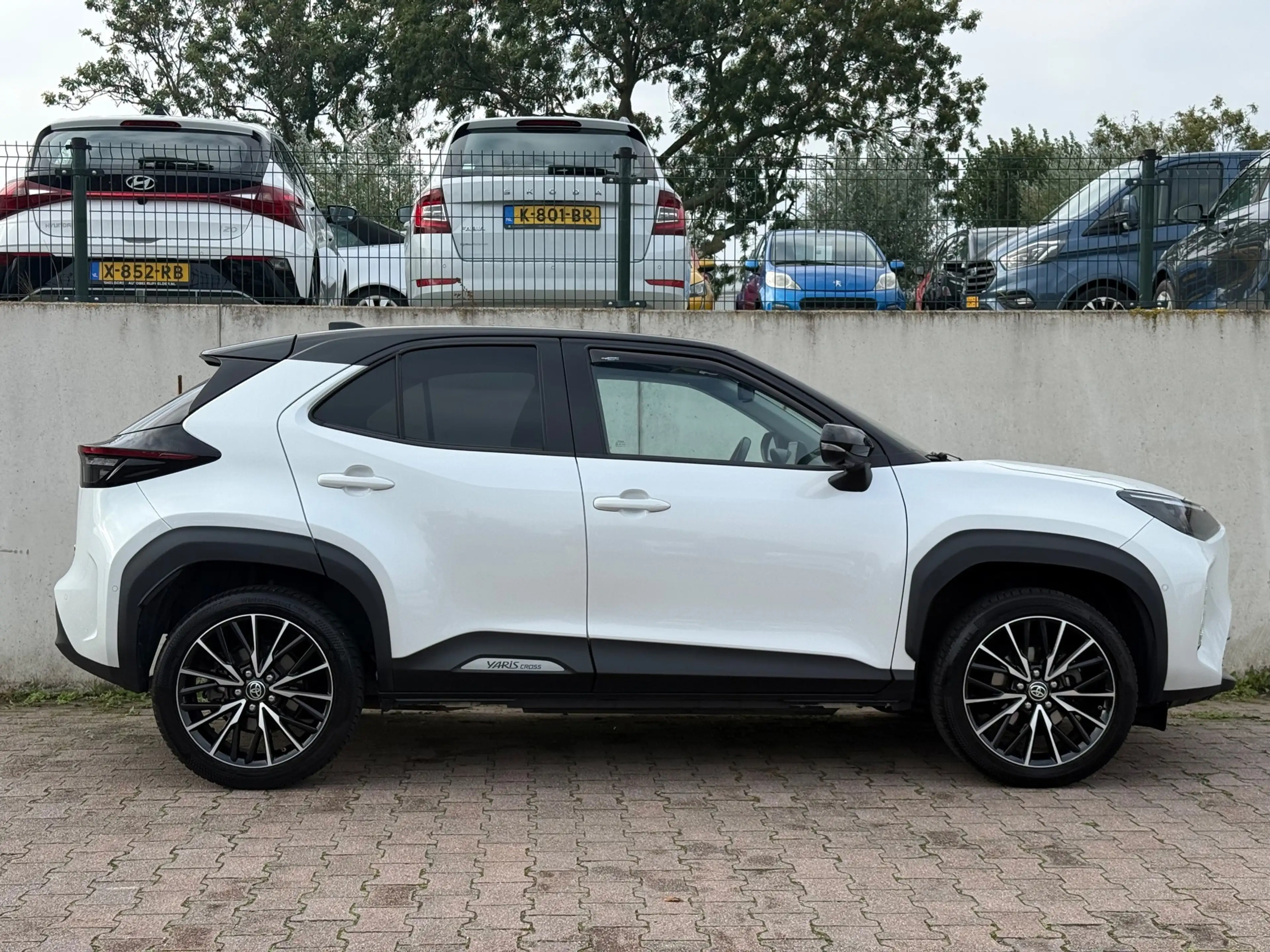 Toyota Yaris Cross 1.5 Hybrid /ADVENTURE/4X4/PANO/HEADUP DISPLAY/STUU — photo 8
