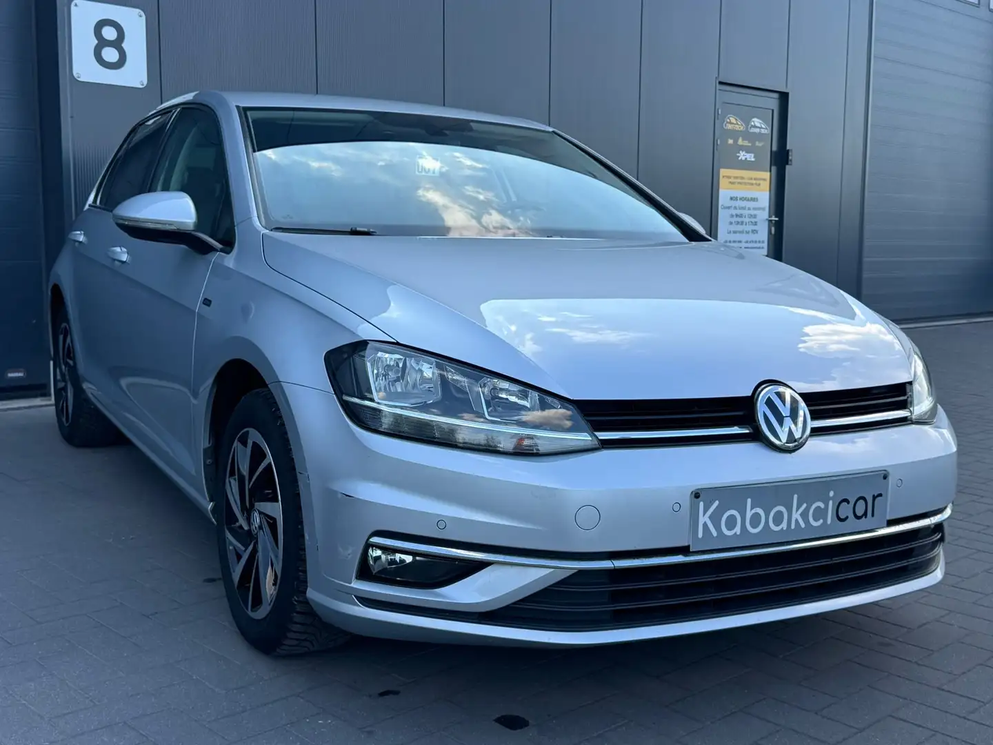 Volkswagen Golf 1.0 TSI Join NAVIGATION/CAPTEURS/CLIMAUTO/GARANTIE Grijs - 1