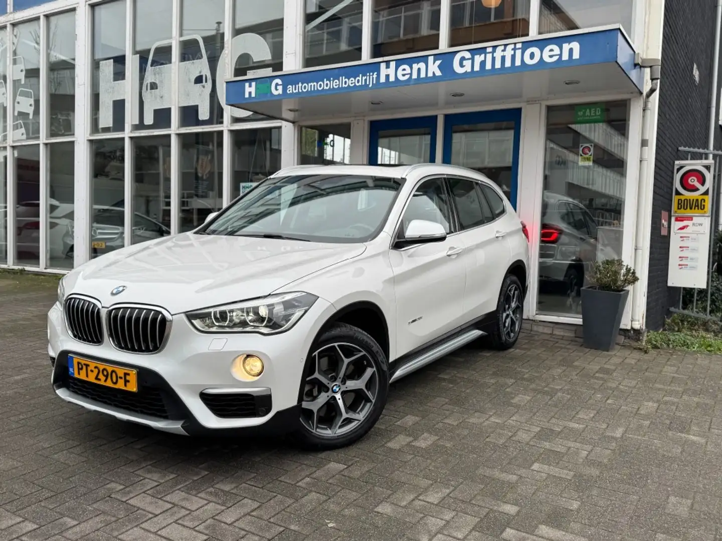 BMW X1 X1 sDrive20i High Executive I Panoramadak I Leer I Blanc - 1