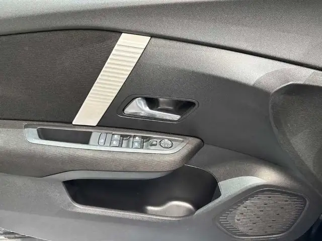 Citroen C4 view 10