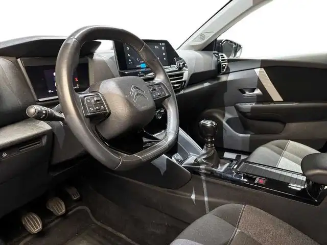 Citroen C4 view 11